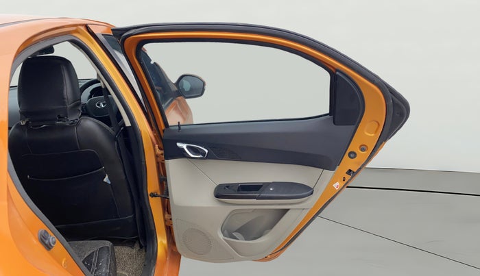 2018 Tata Tiago XZ PETROL, Petrol, Manual, 71,011 km, RHS Rear Door
