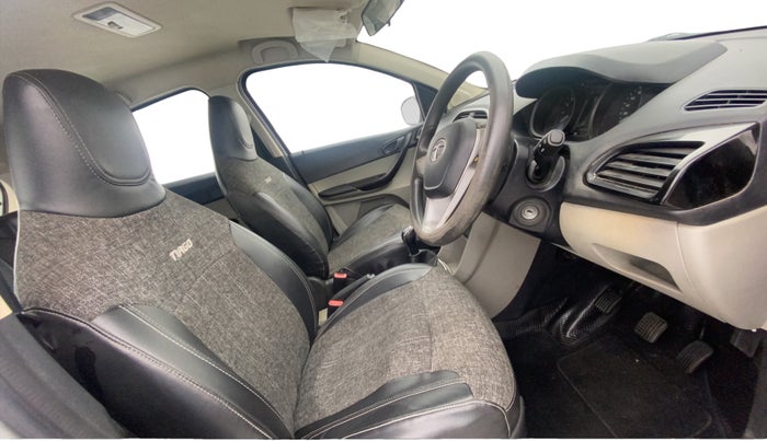 2016 Tata Tiago XT PETROL, Petrol, Manual, 63,782 km, Right Side Front Door Cabin