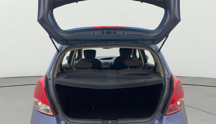 2013 Hyundai i20 ASTA 1.2, Petrol, Manual, 1,24,088 km, Boot Open Zoomed View