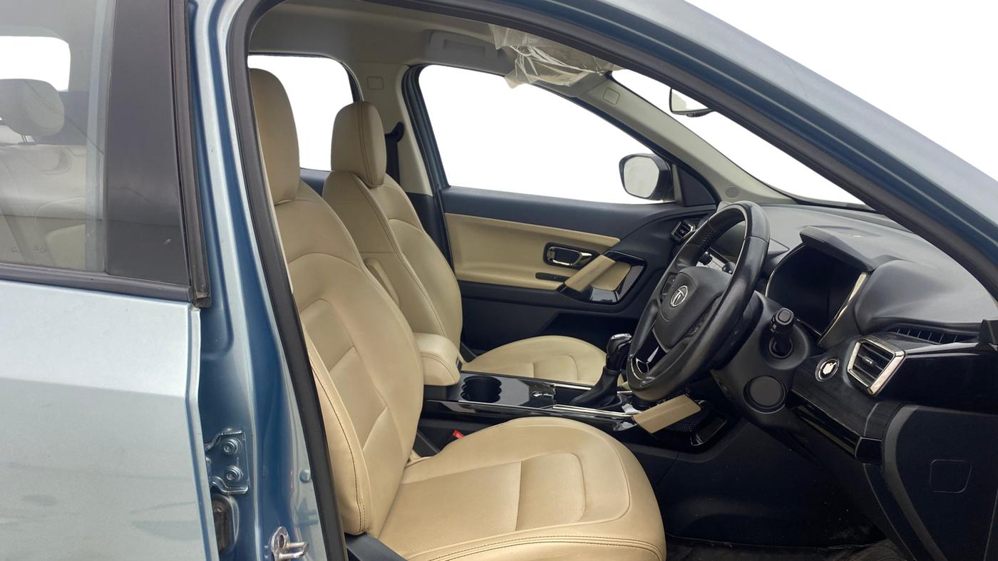 2021 Tata Safari XZA PLUS, Diesel, Automatic, 60,618 km, Right Side Front Door Cabin