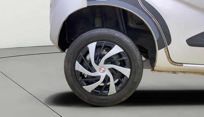 2018 Datsun Redi Go T(O) 1.0L LIMITED EDITION, Petrol, Manual, 90,229 km, Right Rear Wheel