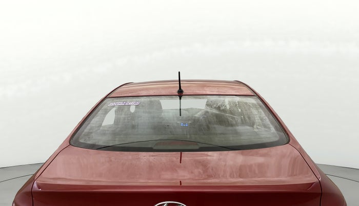 2015 Hyundai Verna FLUIDIC 4S 1.6 VTVT S(O), Petrol, Manual, 42,595 km, Rear Windshield