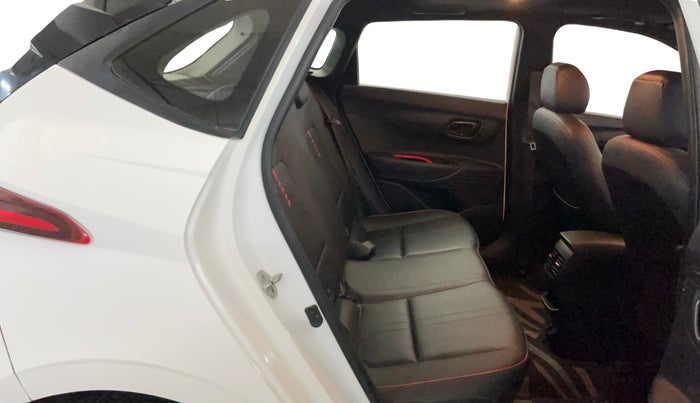 2021 Hyundai NEW I20 N LINE N6 1.0 TURBO GDI IMT, Petrol, Manual, 65,947 km, Right Side Rear Door Cabin