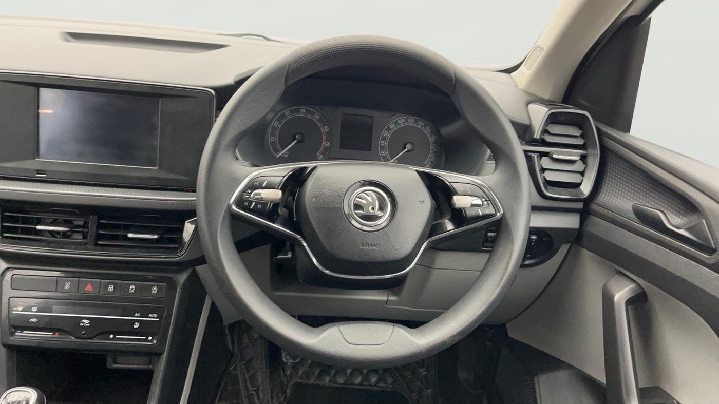 2023 Skoda KUSHAQ Active plus 1.0 TSI , Petrol, Manual, 76,160 km, Steering Wheel Close Up