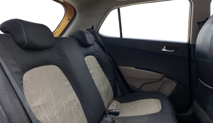 2015 Hyundai Grand i10 ASTA AT 1.2 KAPPA VTVT, Petrol, Automatic, 52,112 km, Right Side Rear Door Cabin