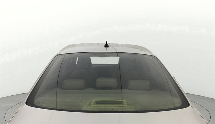 2013 Volkswagen Jetta HIGHLINE TDI, Diesel, Manual, 1,29,036 km, Rear Windshield