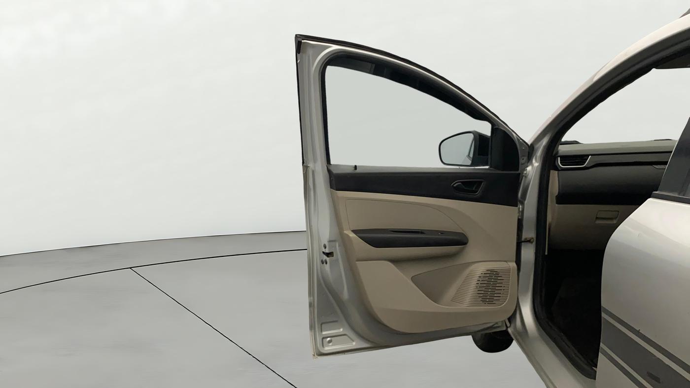 2024 Renault TRIBER RXT, Petrol, Manual, 69,702 km, LHS Front Door