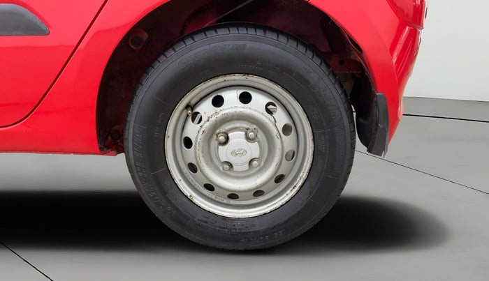 2013 Hyundai i10 ERA 1.1, Petrol, Manual, 65,984 km, Left Rear Wheel