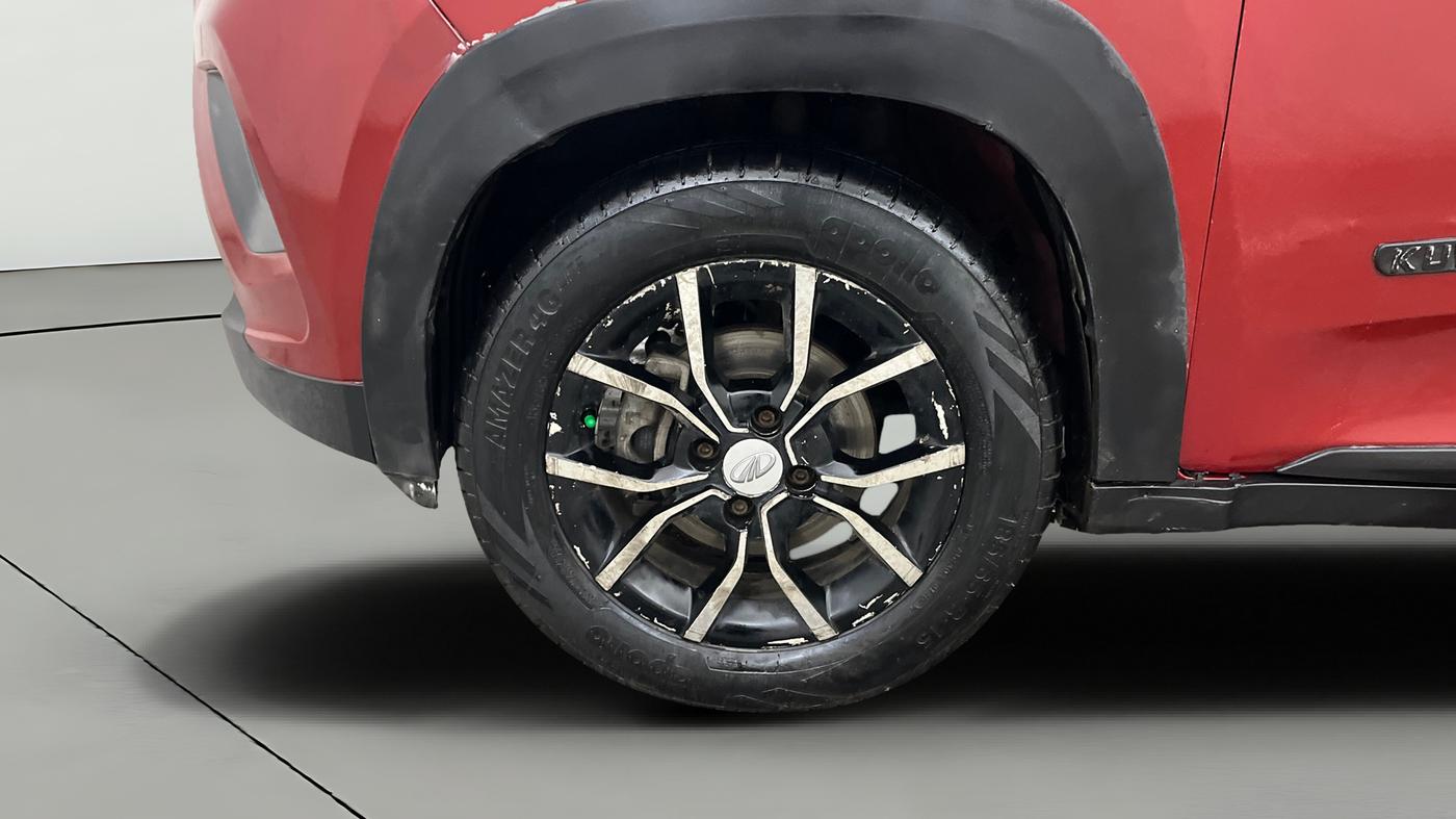 2017 Mahindra KUV 100 NXT K8 P 6 STR, Petrol, Manual, 69,976 km, Left Front Wheel