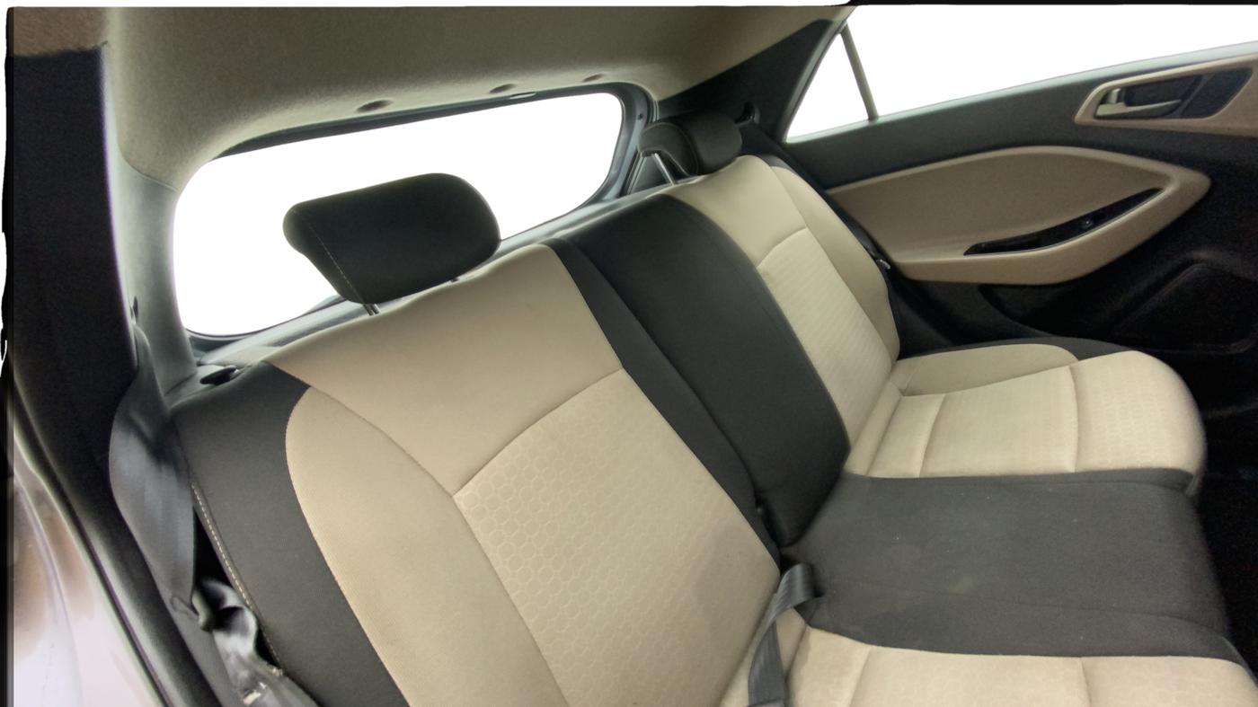 2015 Hyundai Elite i20 ASTA 1.2, Petrol, Manual, 76,695 km, Right Side Rear Door Cabin