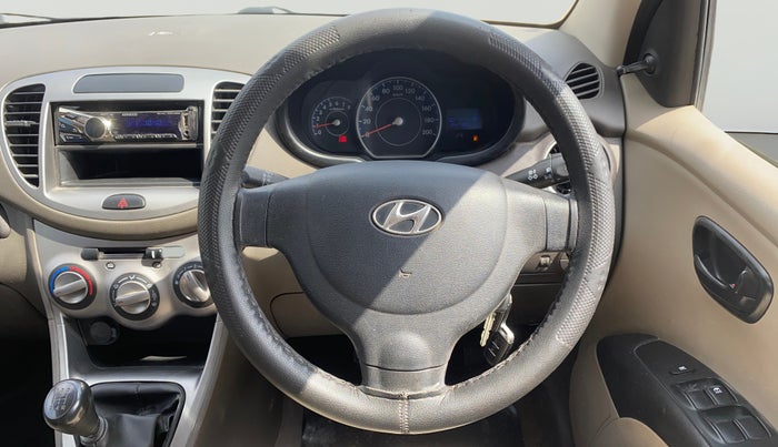 2014 Hyundai i10 MAGNA 1.1, Petrol, Manual, 94,728 km, Steering Wheel Close Up
