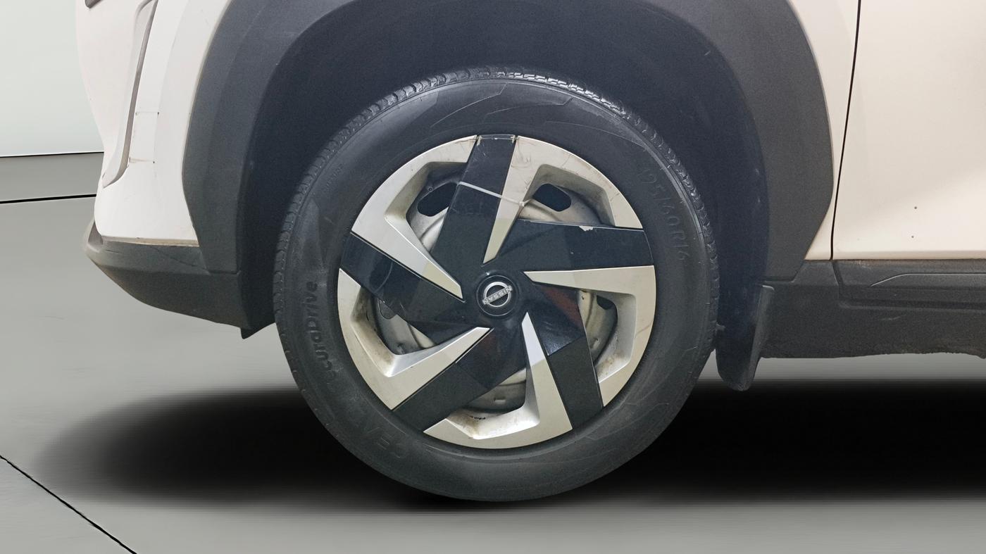 2023 Nissan MAGNITE XE, Petrol, Manual, 40,924 km, Left Front Wheel