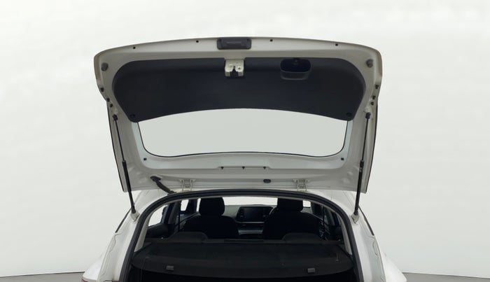 2022 Hyundai NEW I20 SPORTZ 1.2 MT, Petrol, Manual, 96,421 km, Boot Door Open