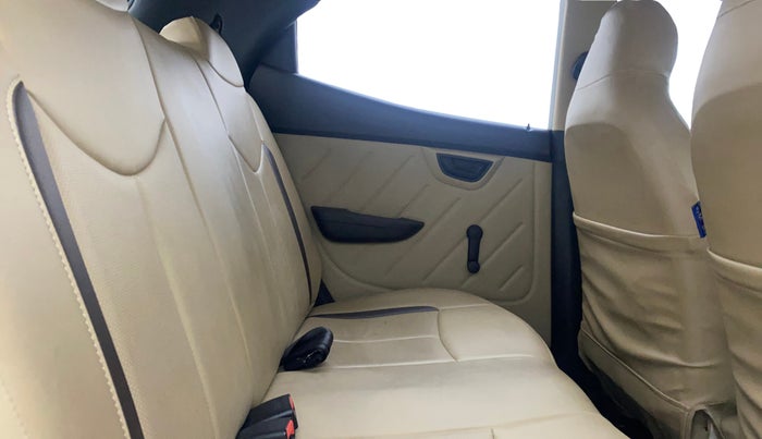 2018 Hyundai Eon D-LITE+, Petrol, Manual, 15,516 km, Right Side Rear Door Cabin