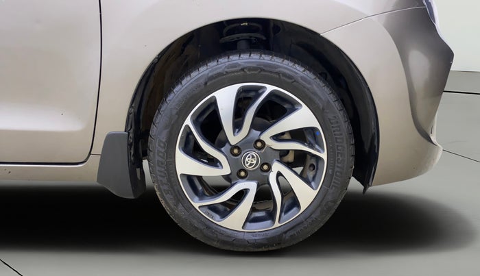 2019 Toyota Glanza V, Petrol, Manual, 64,759 km, Right Front Wheel