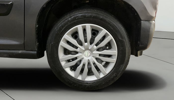 2022 Maruti S PRESSO VXI CNG, CNG, Manual, 14,594 km, Right Front Wheel