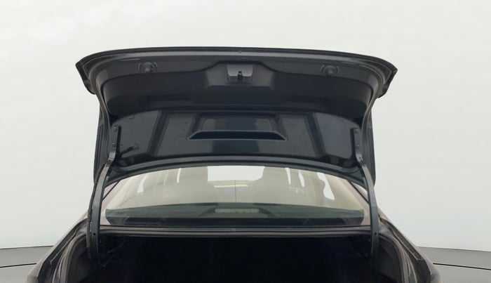 2023 Volkswagen VIRTUS TOPLINE TSI 1.0 AT, Petrol, Automatic, 59,729 km, Boot Door Open