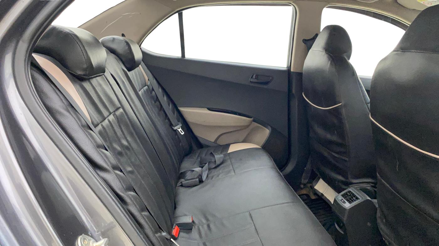 2019 Hyundai Xcent S 1.2, Petrol, Manual, 72,577 km, Right Side Rear Door Cabin