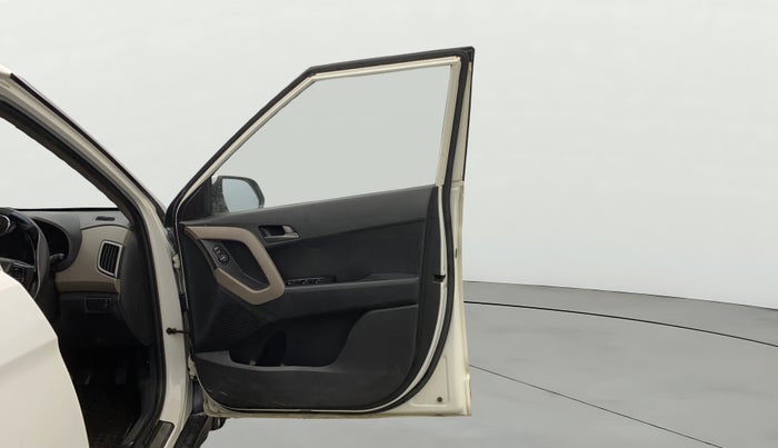 2015 Hyundai Creta  SX 1.6 Petrol , Petrol, Manual, 1,16,376 km, RHS Front Door