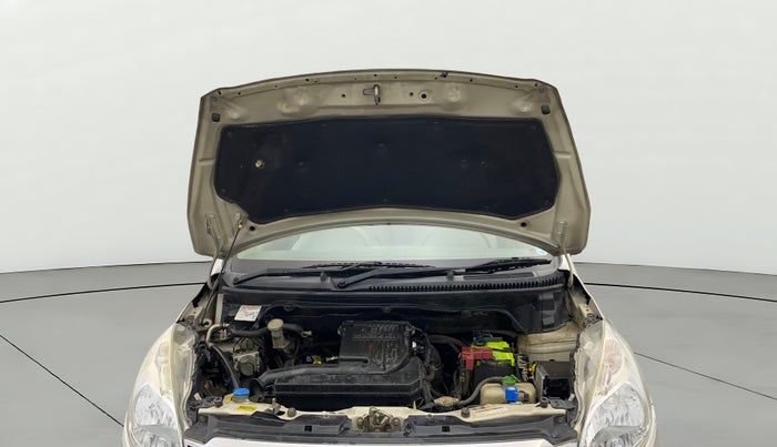 2016 Maruti Ertiga VXI, CNG, Manual, 48,689 km, Open Bonet