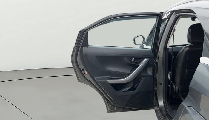 2021 Tata NEXON XMA SUNROOF PETROL, Petrol, Automatic, 86,573 km, LHS Rear Door