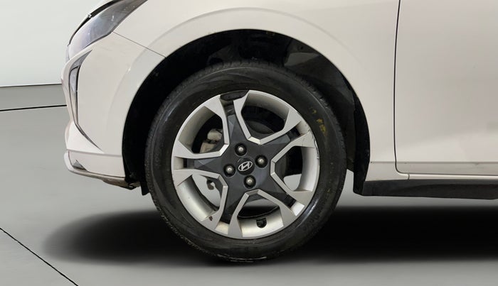 2023 Hyundai NEW I20 SPORTZ 1.2 MT, Petrol, Manual, 26,072 km, Left Front Wheel