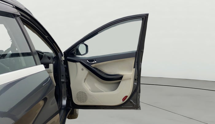 2021 Tata NEXON XZ PLUS PETROL SUNROOF, Petrol, Manual, 30,391 km, RHS Front Door