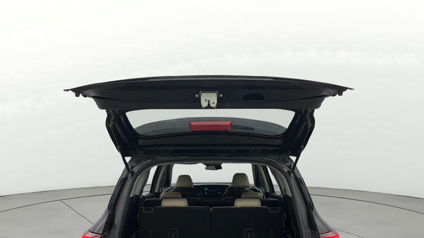 2022 KIA CARENS LUXURY PLUS 1.4 PETROL DCT 7 STR, Petrol, Automatic, 63,105 km, Boot Door Open