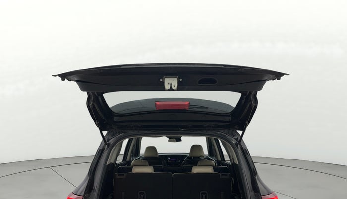 2022 KIA CARENS LUXURY PLUS 1.4 PETROL DCT 7 STR, Petrol, Automatic, 63,035 km, Boot Door Open