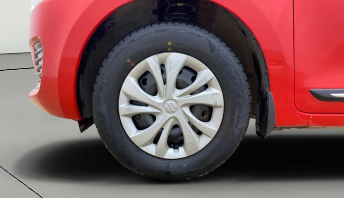 2019 Maruti Swift VXI, Petrol, Manual, 33,813 km, Left Front Wheel