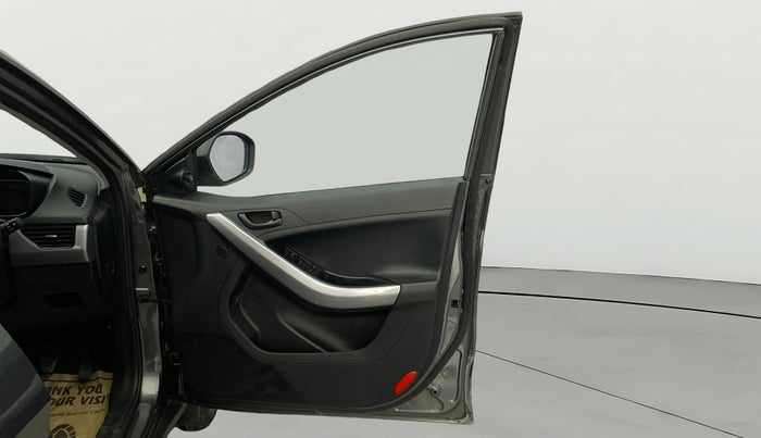 2021 Tata NEXON XM DIESEL, Diesel, Manual, 75,887 km, RHS Front Door