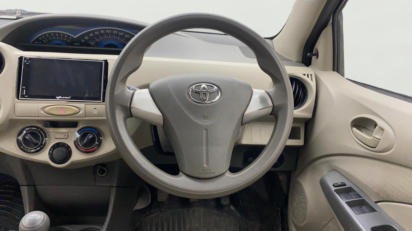 2015 Toyota Etios GD, Diesel, Manual, 86,217 km, Steering Wheel Close Up