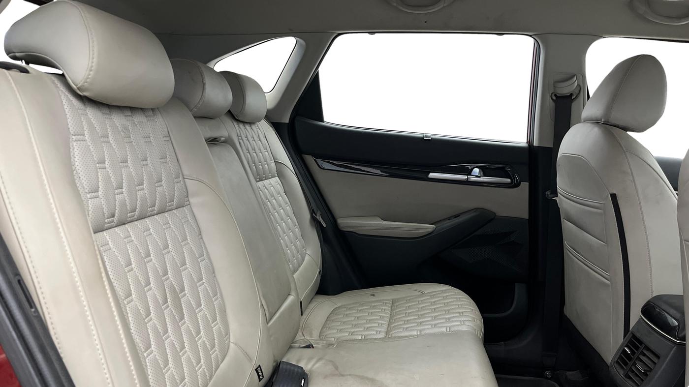 2020 KIA SELTOS HTX 1.5 PETROL, Petrol, Manual, 35,616 km, Right Side Rear Door Cabin