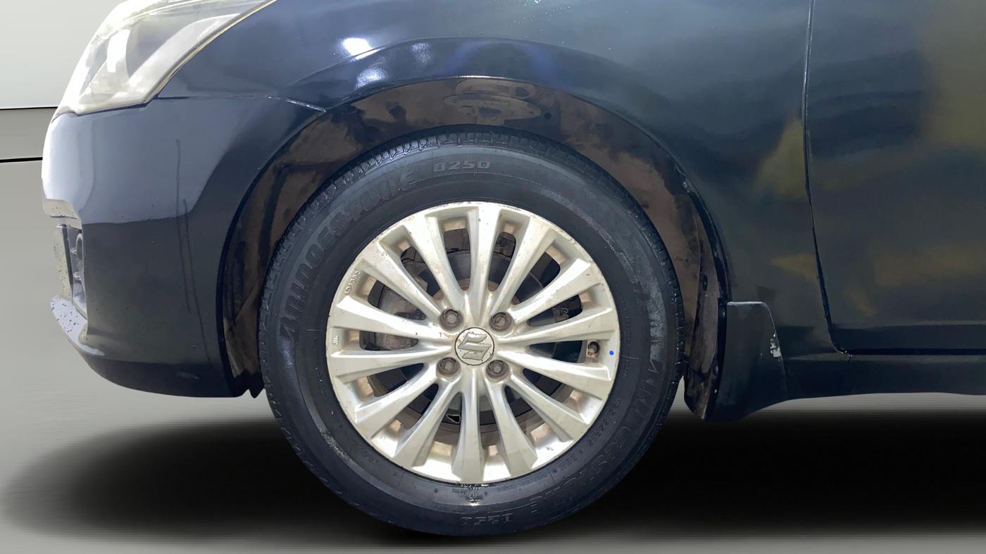 2017 Maruti Ciaz ZDI SHVS, Diesel, Manual, 64,319 km, Left Front Wheel