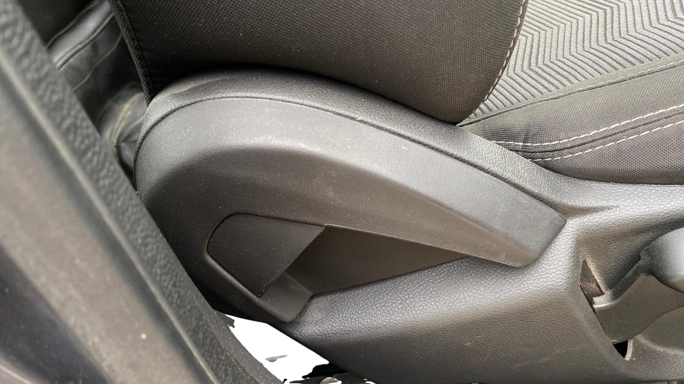 2018 Ford Figo Aspire TITANIUM 1.2 PETROL, Petrol, Manual, 45,564 km, Third Seat Row ( optional )