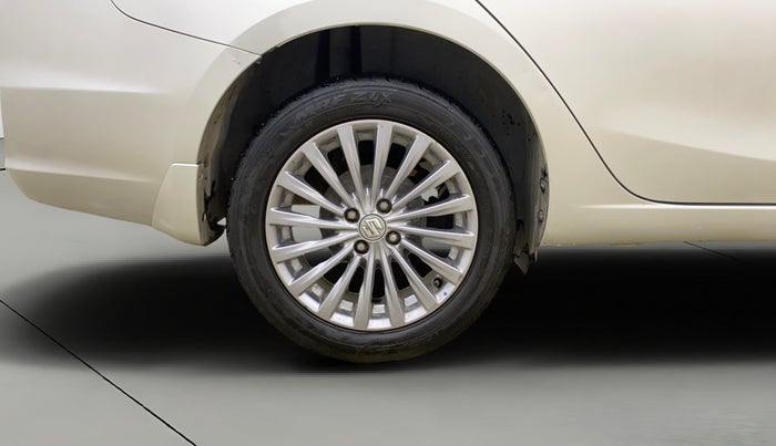 2017 Maruti Ciaz ZXI+, Petrol, Manual, 75,350 km, Right Rear Wheel