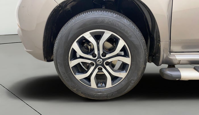 2015 Nissan Terrano XV D THP PREMIUM 110 PS, Diesel, Manual, 1,09,754 km, Left Front Wheel