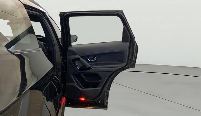 2022 Tata Safari XZA PLUS DARK EDITION, Diesel, Automatic, 35,266 km, RHS Rear Door