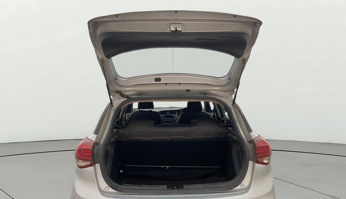 2019 Hyundai Elite i20 MAGNA PLUS 1.2, Petrol, Manual, 67,495 km, Boot Door Open