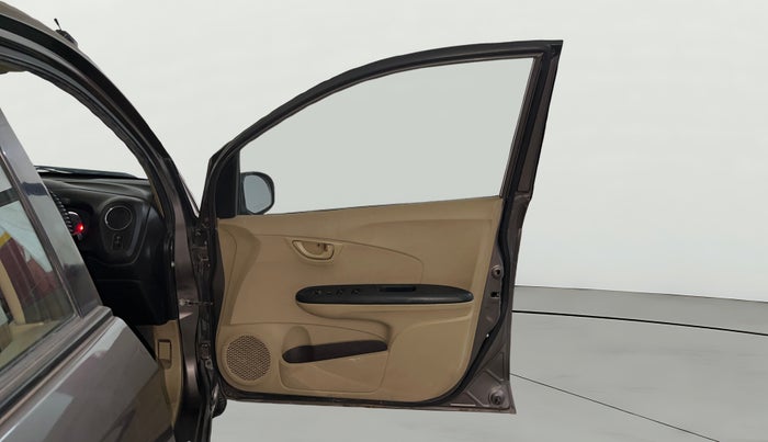 2015 Honda Brio S MT, Petrol, Manual, 54,899 km, RHS Front Door