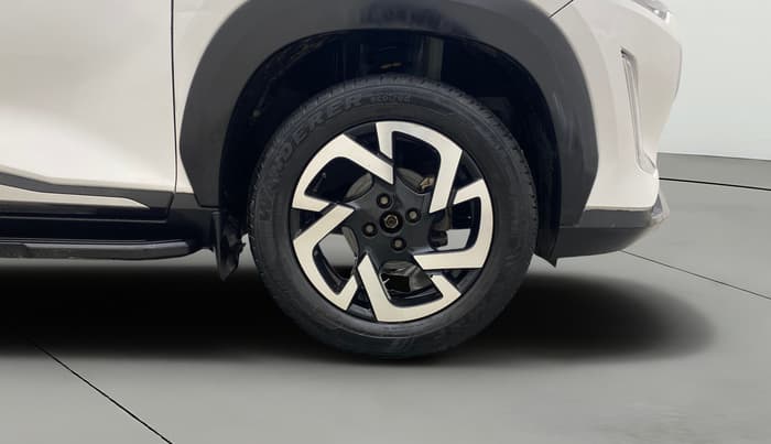 2021 Nissan MAGNITE XV PREMIUM, Petrol, Manual, 38,378 km, Right Front Wheel