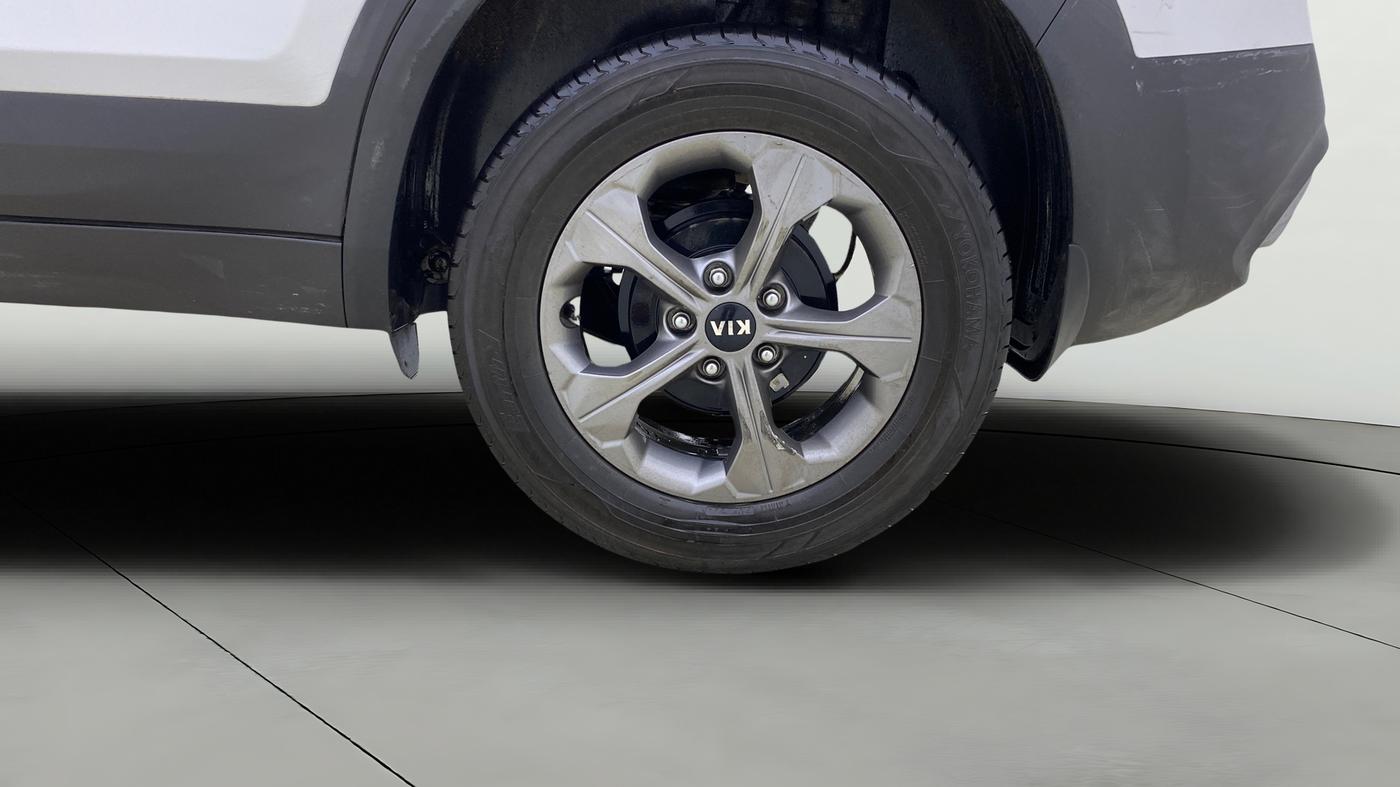 2020 KIA SELTOS HTK PLUS 1.5, Petrol, Manual, 1,05,334 km, Left Rear Wheel