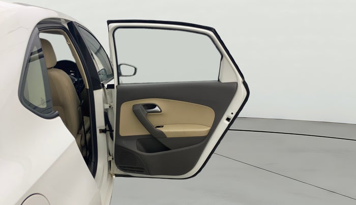 2017 Volkswagen Vento HIGHLINE PETROL AT, Petrol, Automatic, 76,300 km, RHS Rear Door