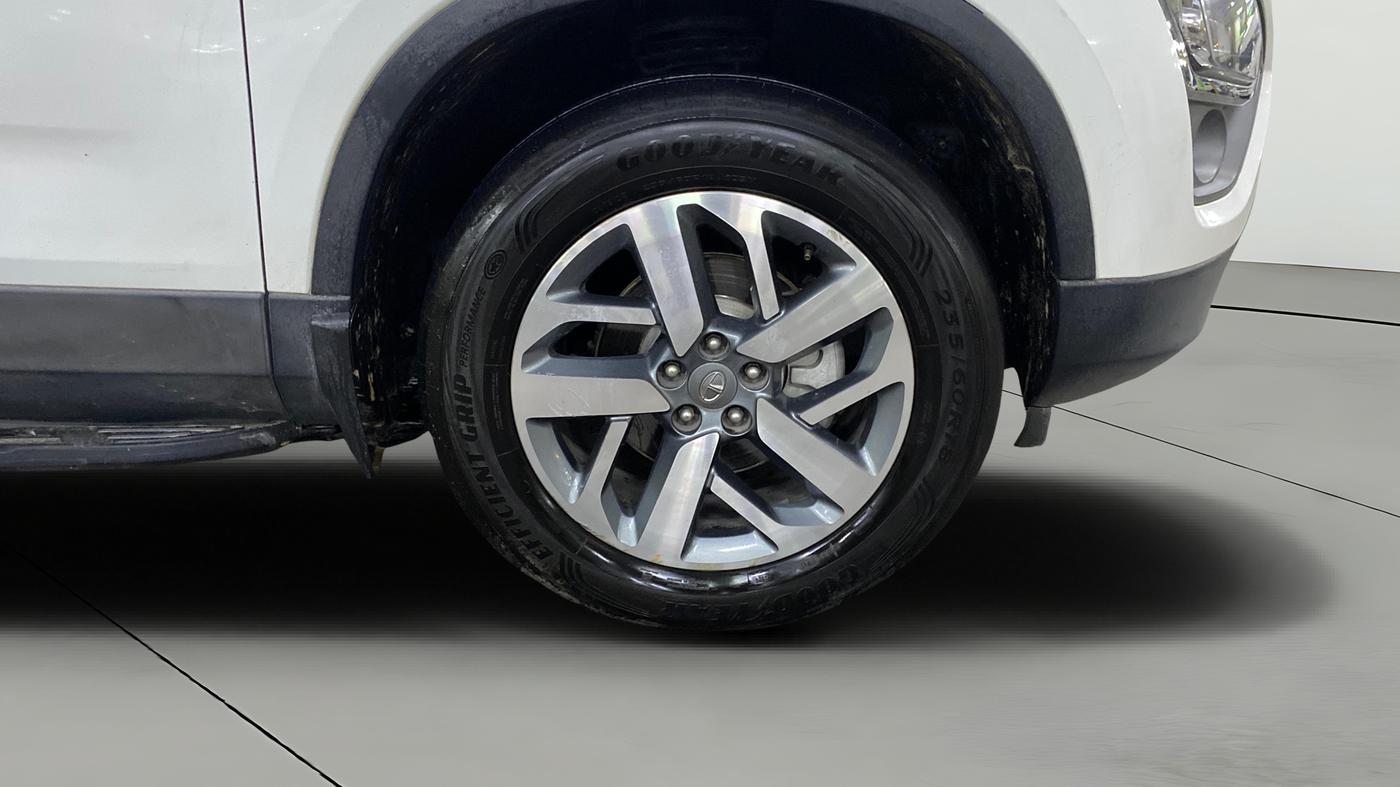 2021 Tata Safari XZA PLUS 6S, Diesel, Automatic, 67,989 km, Right Front Wheel