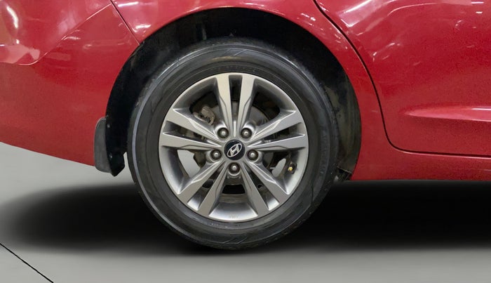 2017 Hyundai New Elantra 2.0 SX MT PETROL, Petrol, Manual, 95,809 km, Right Rear Wheel