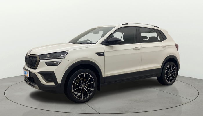 2021 Skoda KUSHAQ AMBITION 1.0L TSI MT, Petrol, Manual, 31,637 km, Left Front Diagonal