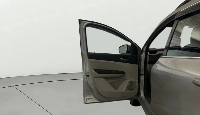 2020 Renault TRIBER RXZ, Petrol, Manual, 39,612 km, LHS Front Door