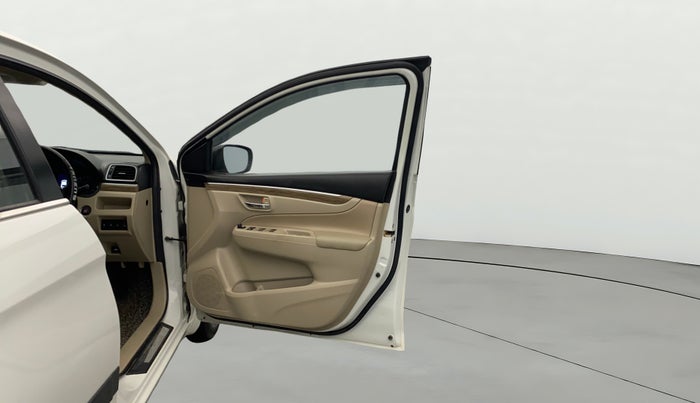 2024 Maruti Ciaz ZETA 1.5 SHVS MT PETROL, Petrol, Manual, 37,070 km, RHS Front Door