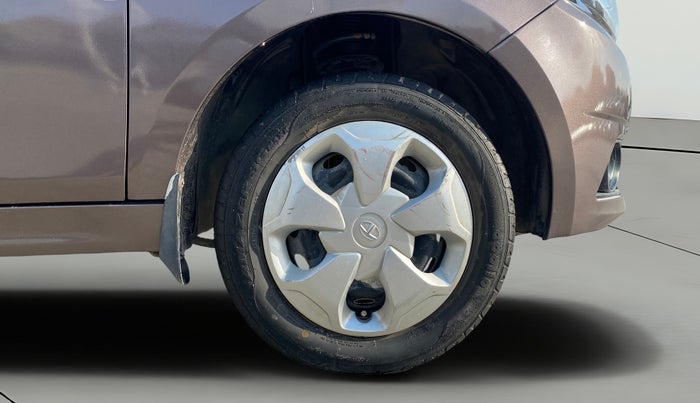 2019 Tata Tiago XT PETROL, Petrol, Manual, 45,936 km, Right Front Wheel