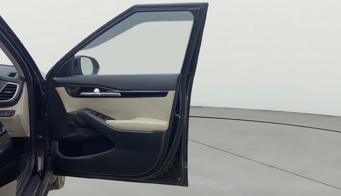 2020 KIA SELTOS HTX 1.5 PETROL, Petrol, Manual, 58,895 km, RHS Front Door